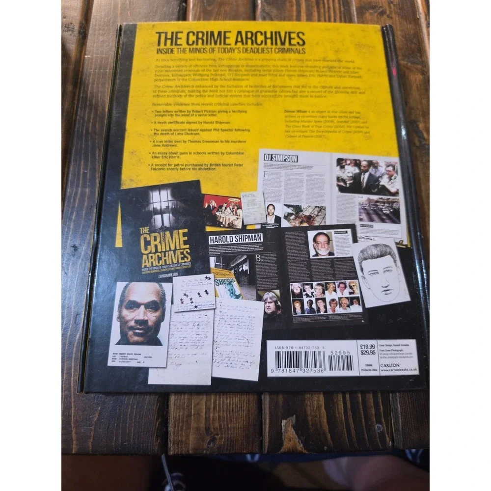 True Crime Book Bundle - The Crime Archives and Death Scenes